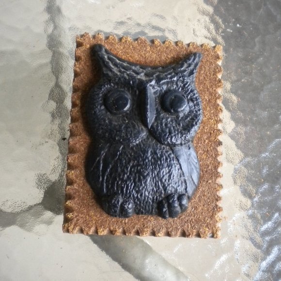 Vintage MCM Cast Iron Owl Wall Décor - Picture 5 of 5